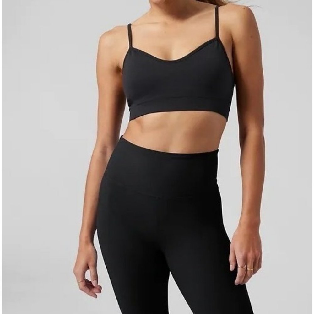 NWT Athleta  Renew Bra A-C Black Wireless Sports Bra Women's Size XS NWT $49